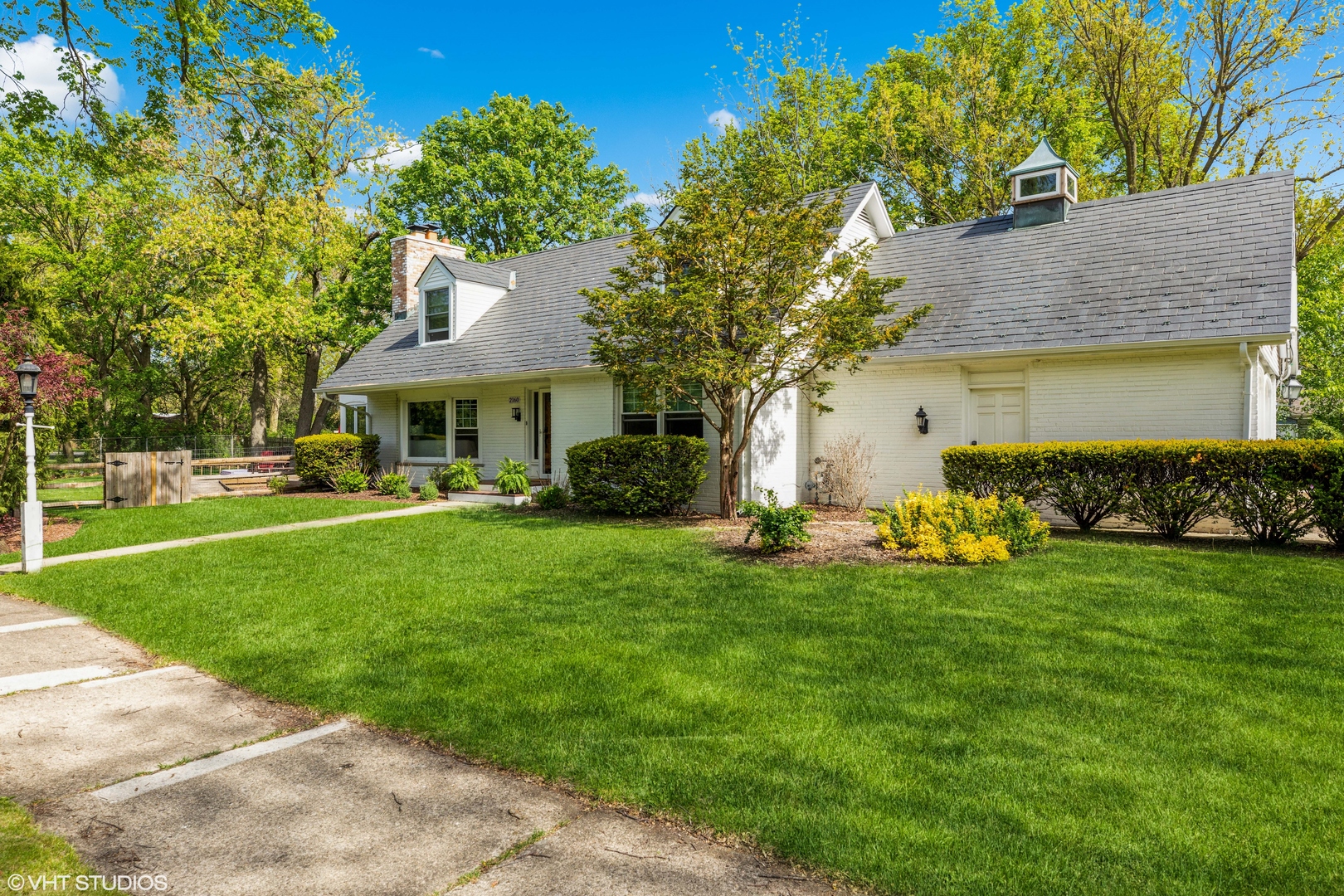 2160 Chestnut Road Homewood, IL 60430 - Photo 2 of 24 a view of a house with a yard