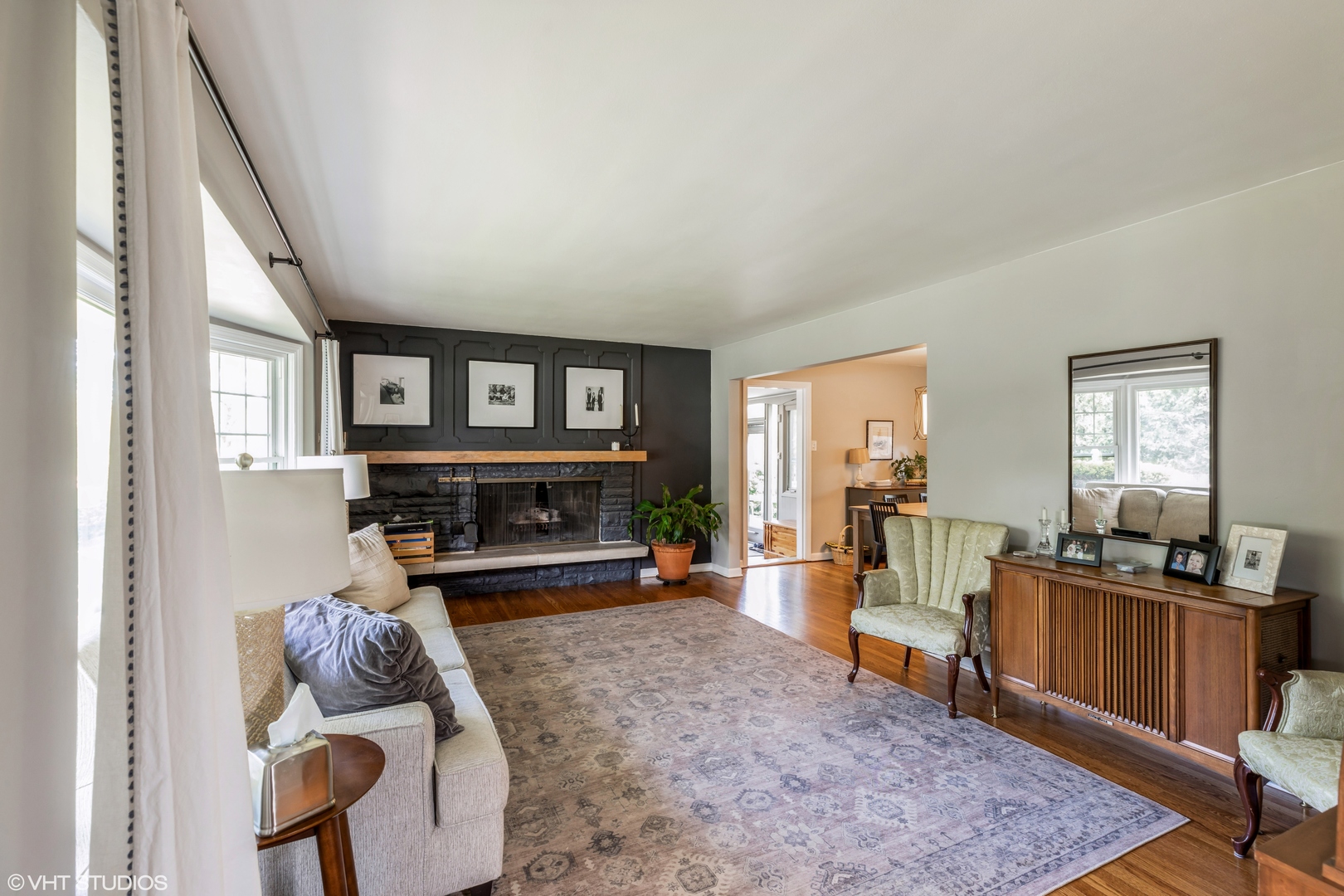 2160 Chestnut Road Homewood, IL 60430 - Photo 5 of 24 a living room with furniture and a fireplace