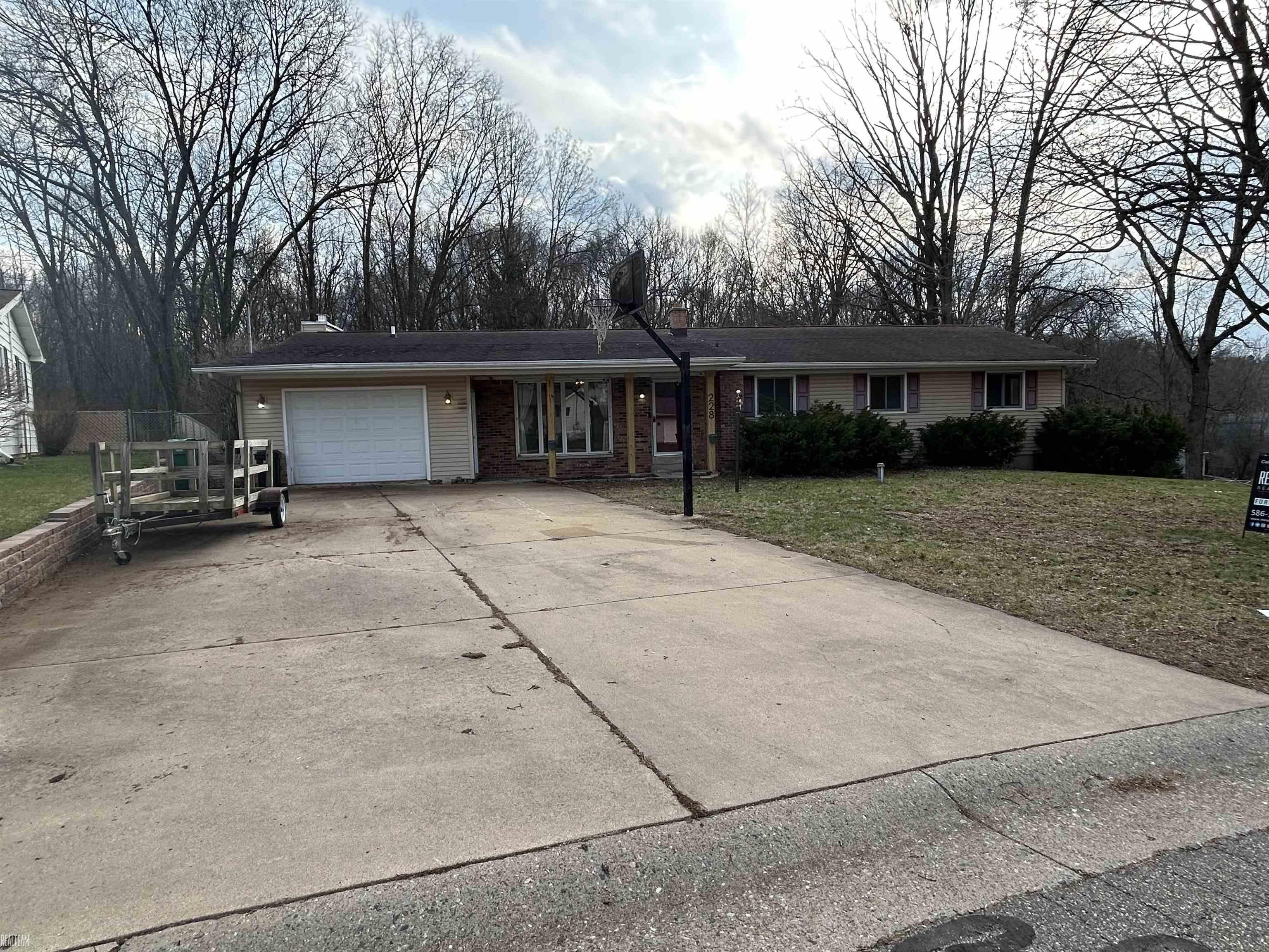 228 Indian Road Battle Creek, MI 49017 - Photo 42 of 42