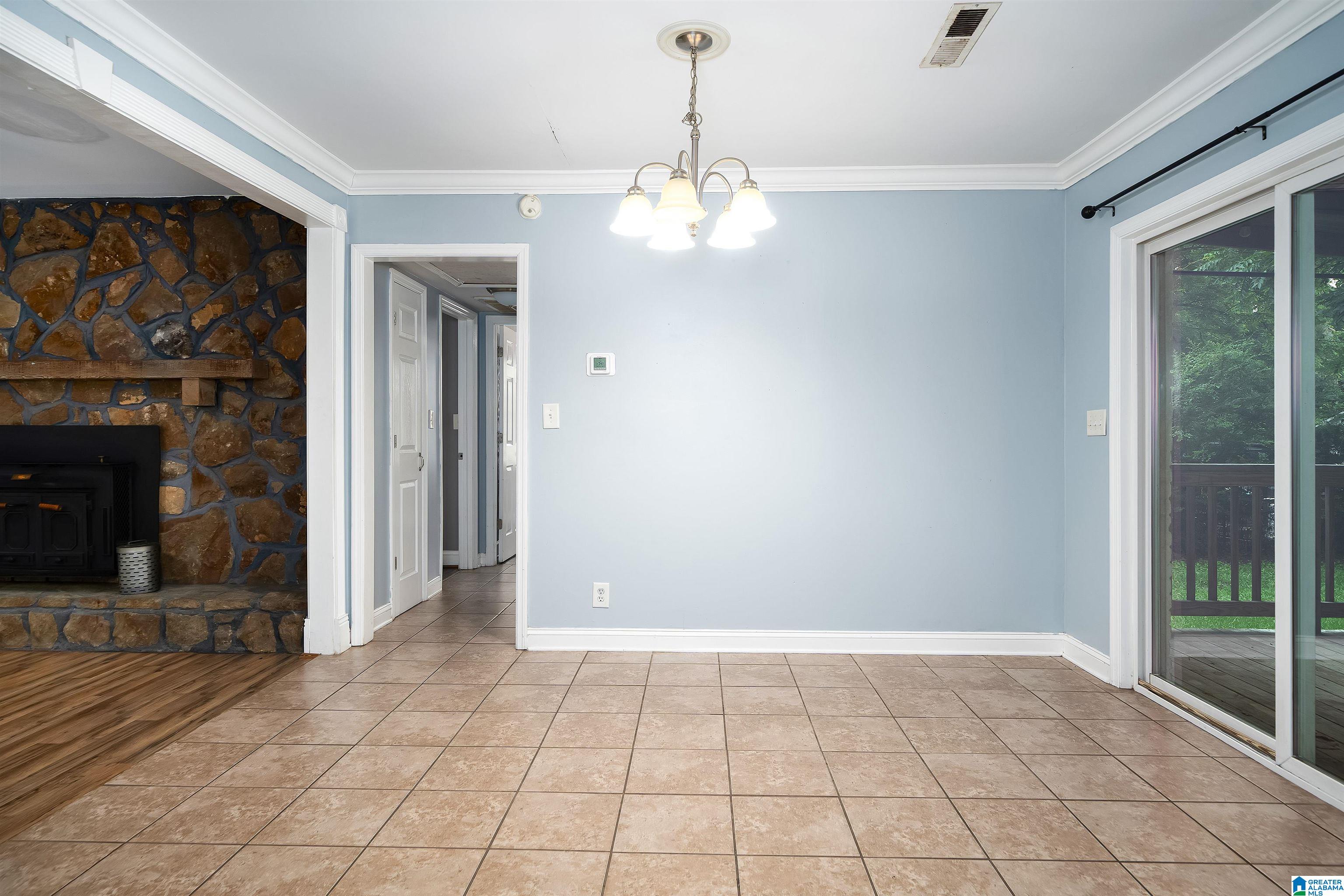 557 Springdale Road Mount Olive, AL 35117 - Photo 10 of 23