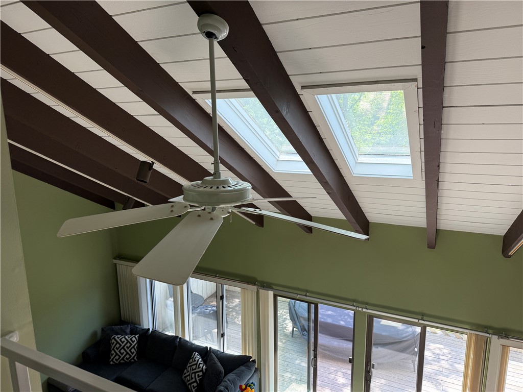 260 Pines Drive, Unit 810 Roxbury, NY 12421 - Photo 25 of 43 Skylights