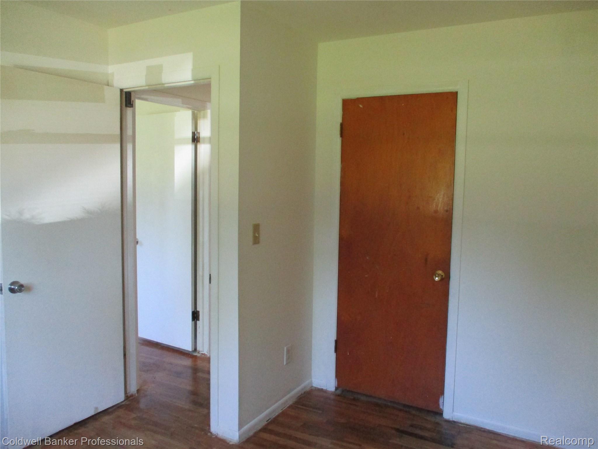 4405 East Lake Road Clio, MI 48420 - Photo 19 of 33 Bedroom 3.JPG
