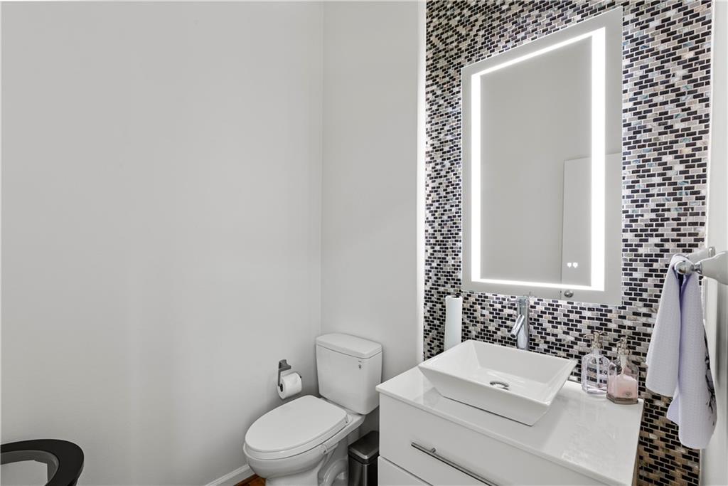 229 Peters Street Southwest, Unit 4 Atlanta, GA 30313 - Photo 13 of 21 Gallery Image 13