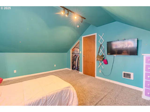 $555,000 | 3202 Northeast 150th Avenue, Vancouver, WA 98682