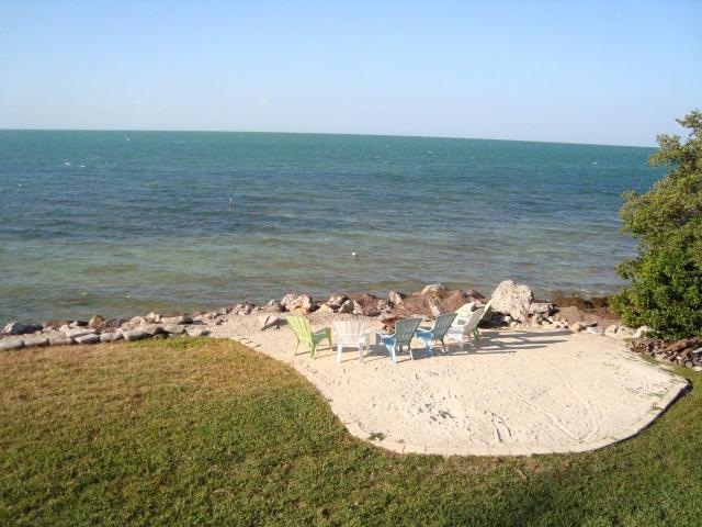 76 Pelican Road Marathon, FL 33050 - Photo 1 of 7 Sandy Beach