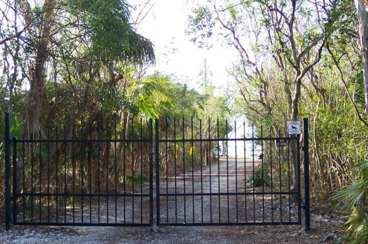 76 Pelican Road Marathon, FL 33050 - Photo 3 of 7 Private Gate