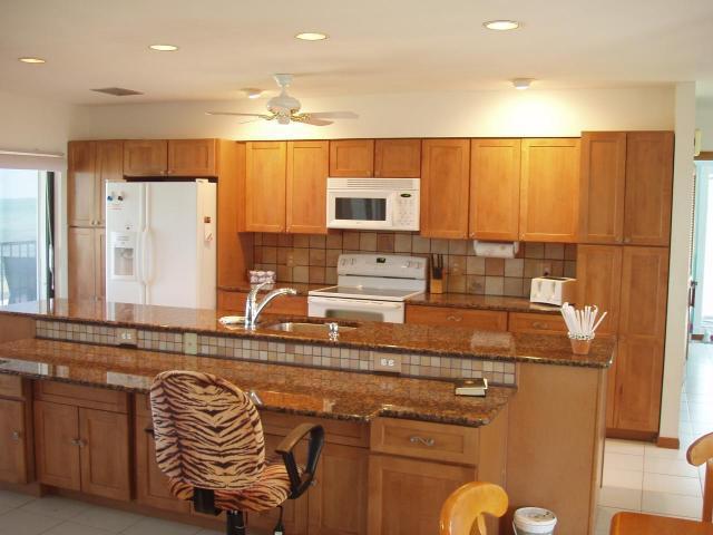 76 Pelican Road Marathon, FL 33050 - Photo 4 of 7 Kitchen