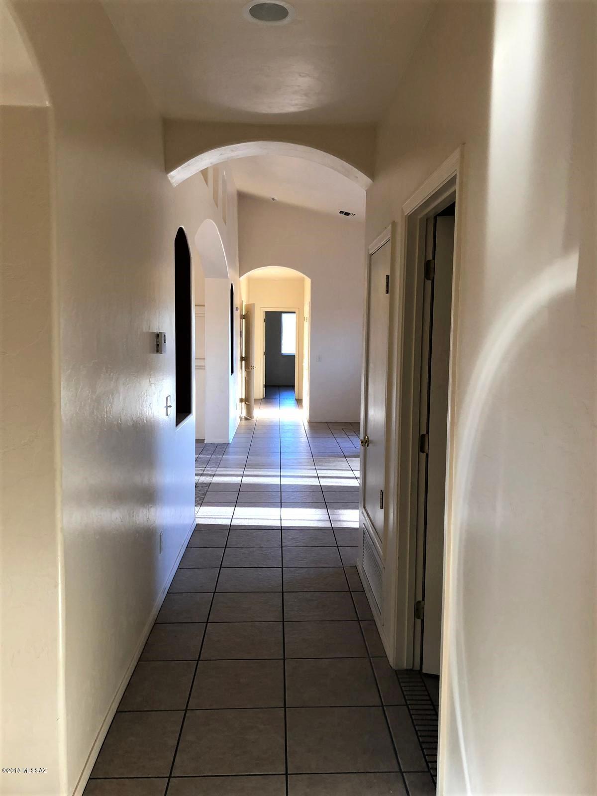 943 Circulo Tumbleweed Rio Rico, AZ 85648 - Photo 11 of 44