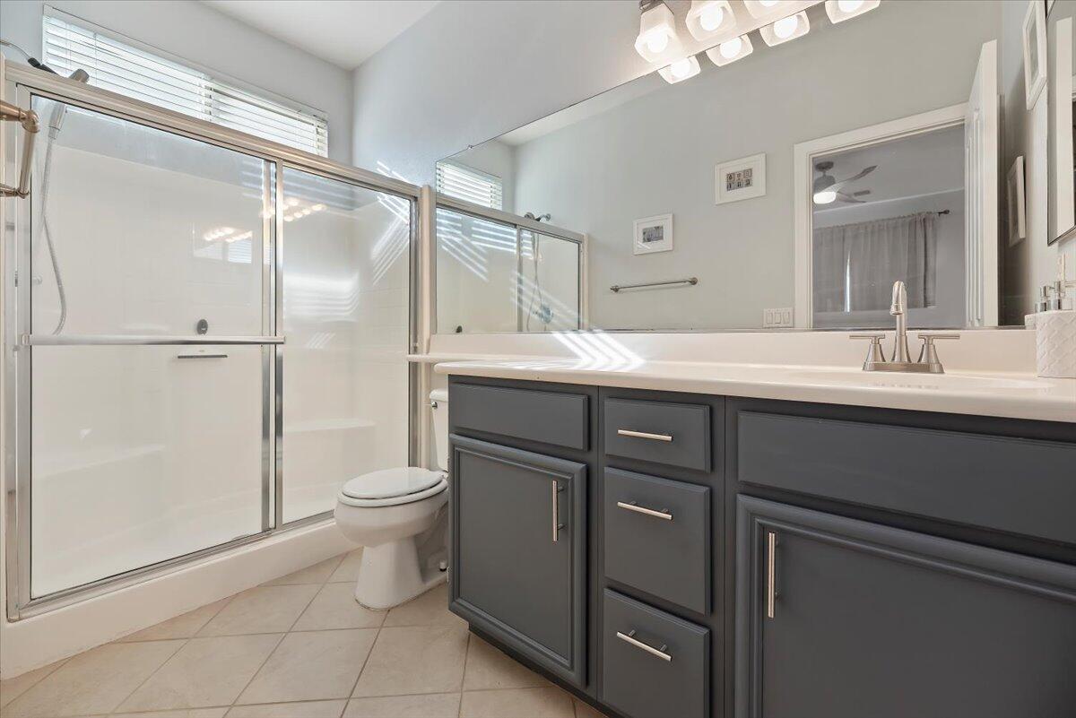 3982 Eastgate N Road Palm Springs, CA 92262 - Photo 25 of 55 a bathroom with a sink toilet and shower