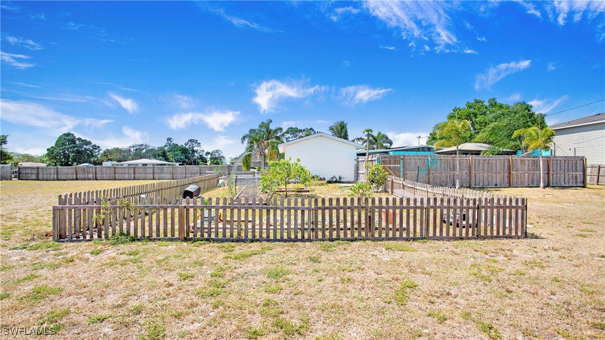 22 Illinois Road Lehigh Acres, FL 33936 - Photo 27 of 36