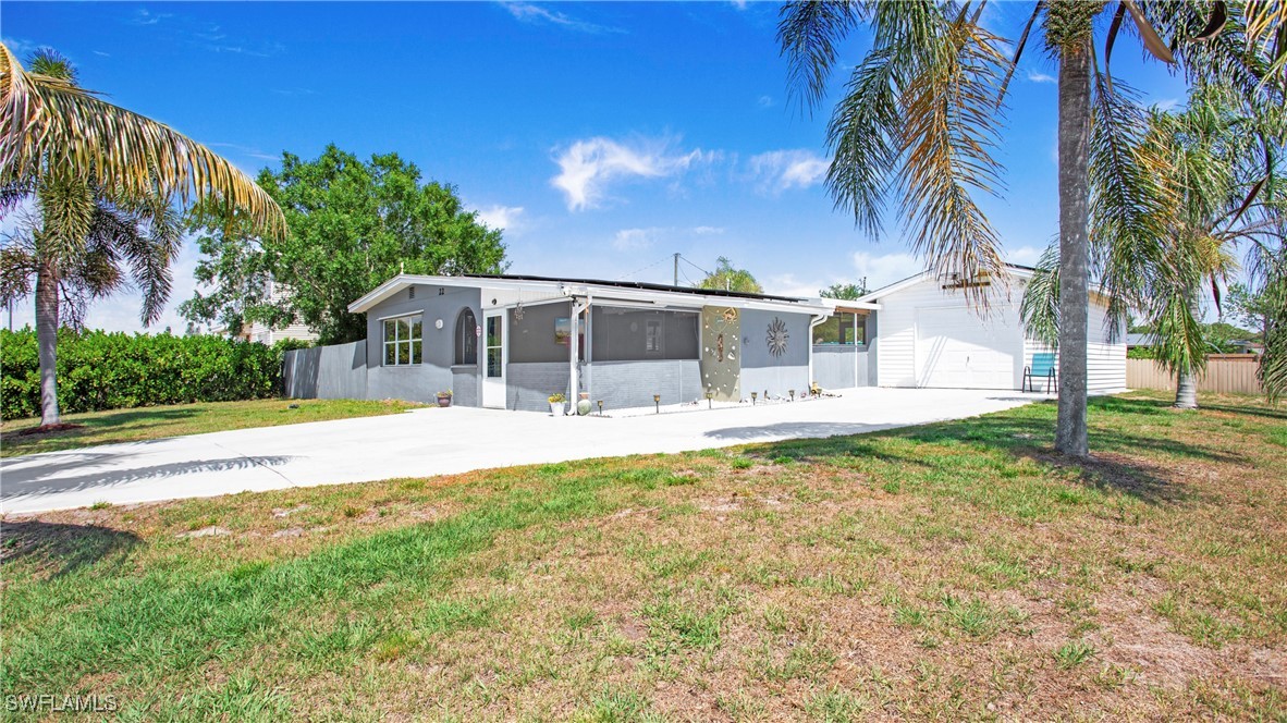 22 Illinois Road Lehigh Acres, FL 33936 - Photo 4 of 36