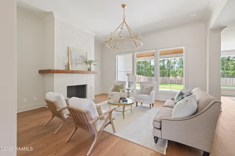 $860,000 | 117 Leaning Oak Drive, Lafayette, LA 70508