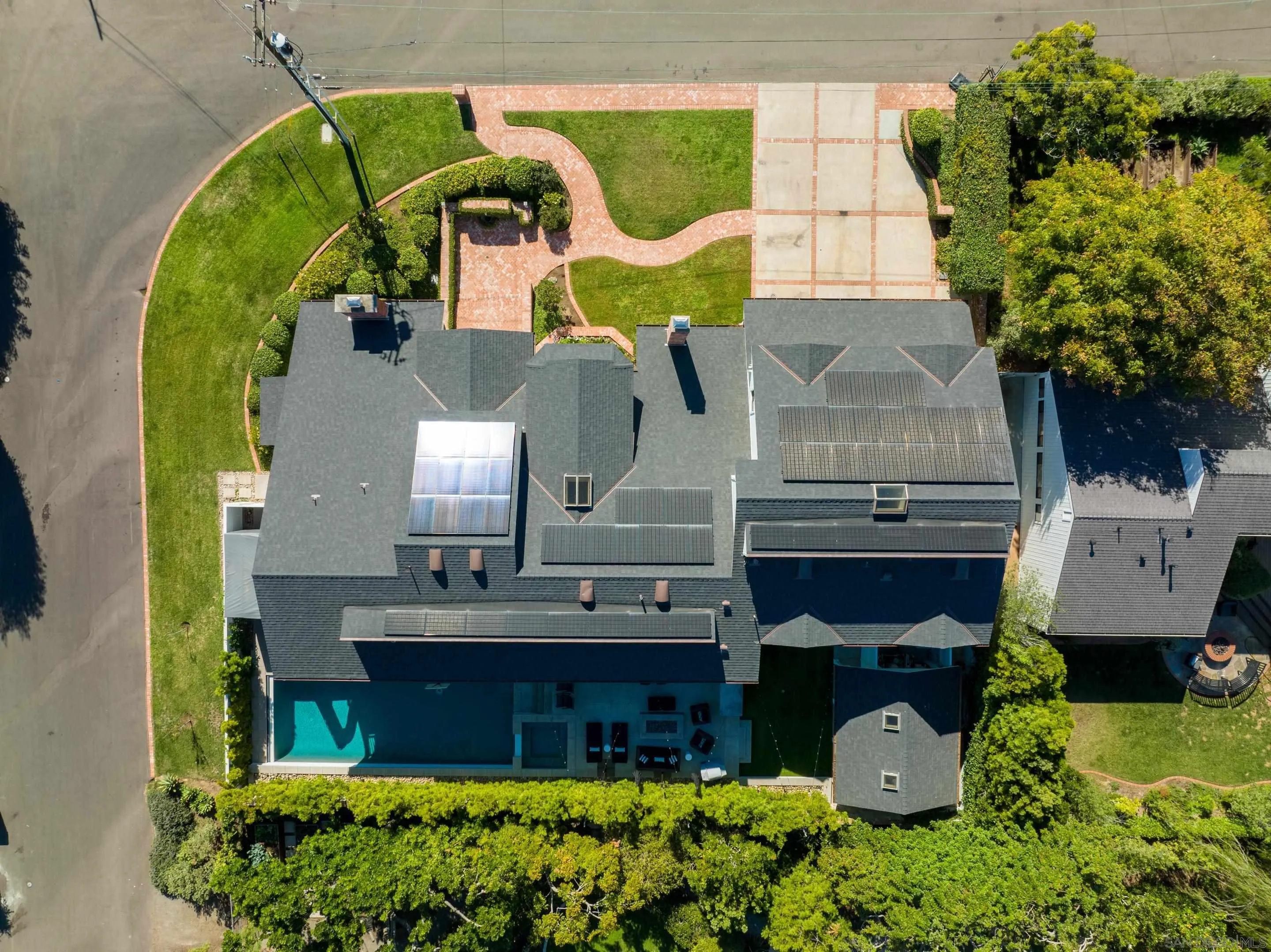 3530 Silvergate Place San Diego, CA 92106 - Photo 41 of 41 an aerial view of a house with a swimming pool