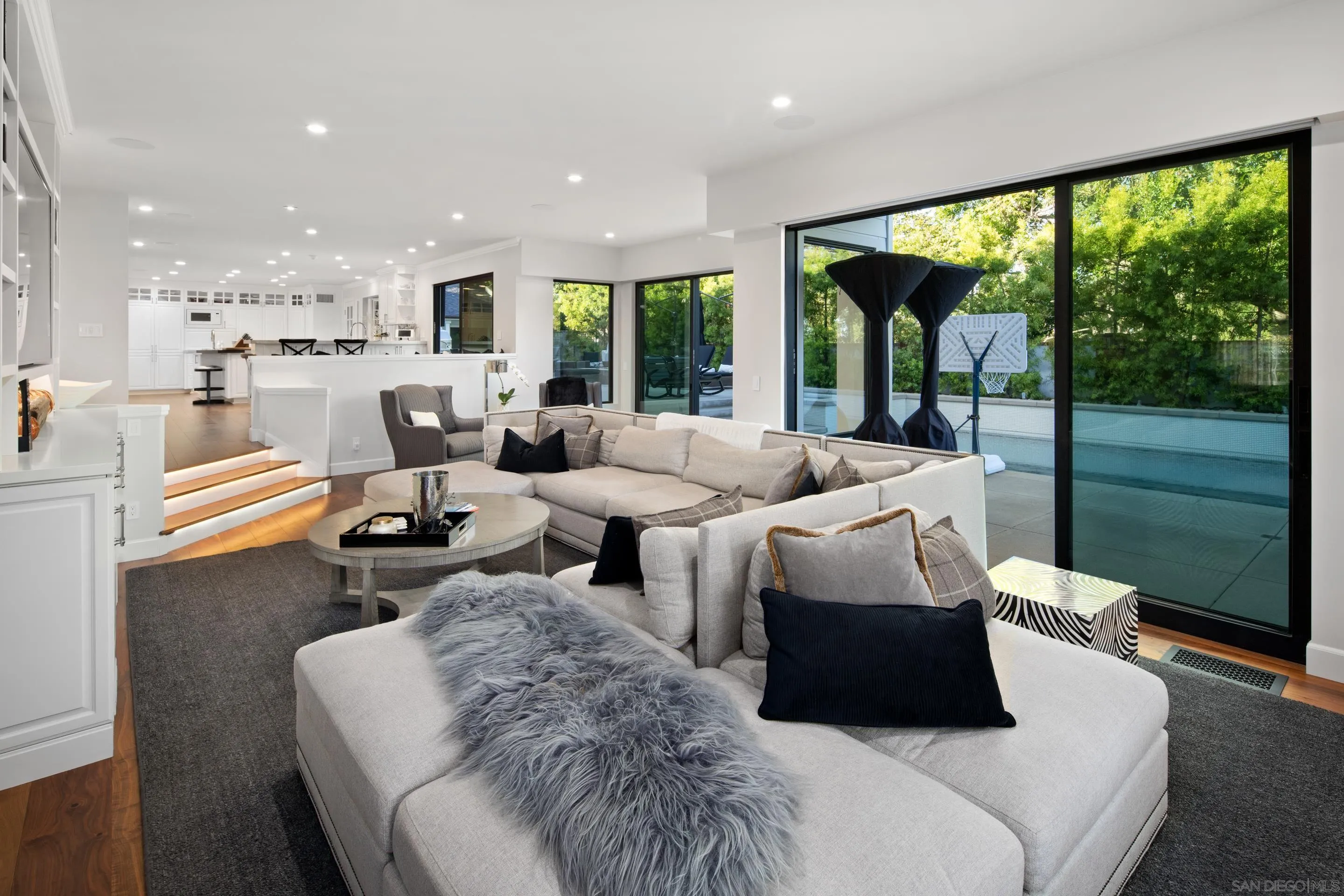 3530 Silvergate Place San Diego, CA 92106 - Photo 9 of 41 a living room with furniture and large windows