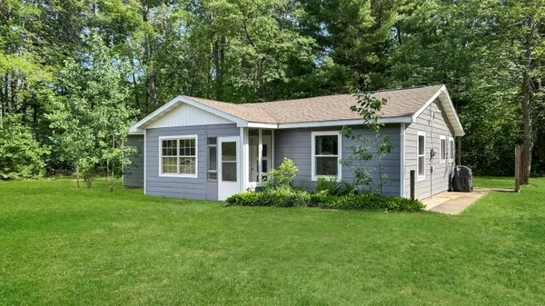 $279,900 | 180 East Sanborn Road, Lake City, MI 49651