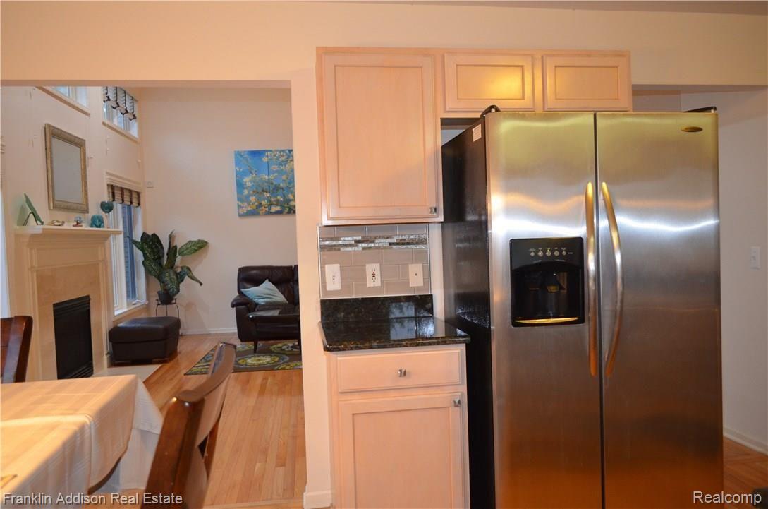 2030 Baron Rochester, MI 48307 - Photo 14 of 24 15-Refrigerator.JPG
