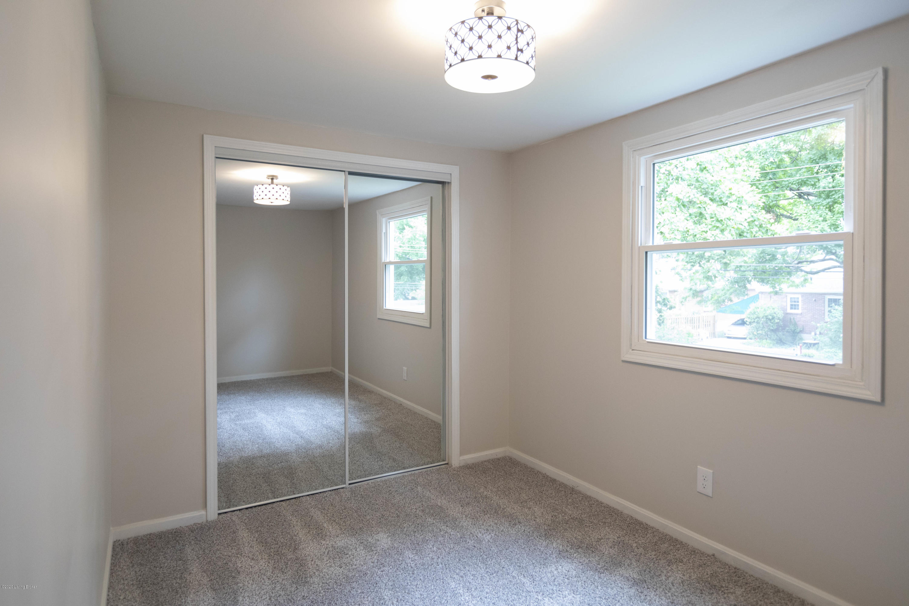 2917 Beaumont Road Louisville, KY 40205 - Photo 20 of 25 2nd Bedroom