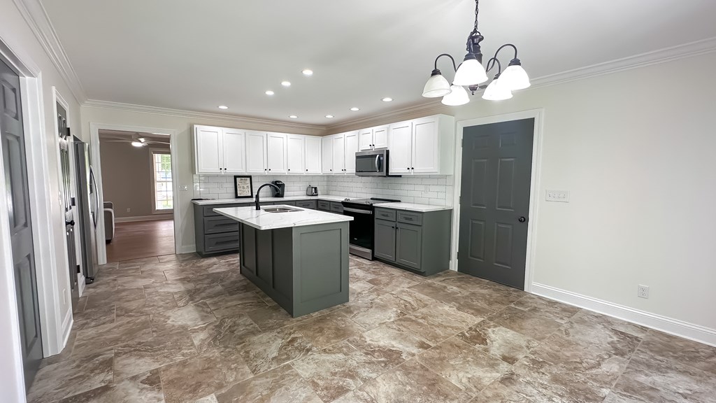 301 Ricky Drive Dalton, GA 30721 - Photo 12 of 38 Gallery Image 12