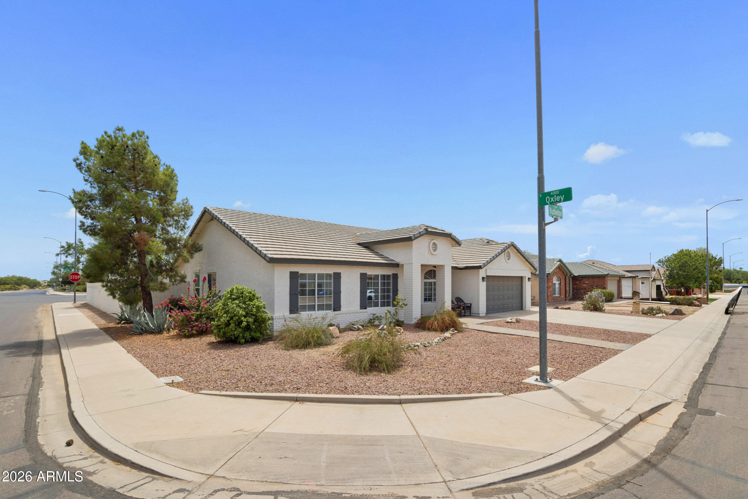 11355 East Rutledge Avenue Mesa, AZ 85212 - Photo 3 of 48 3