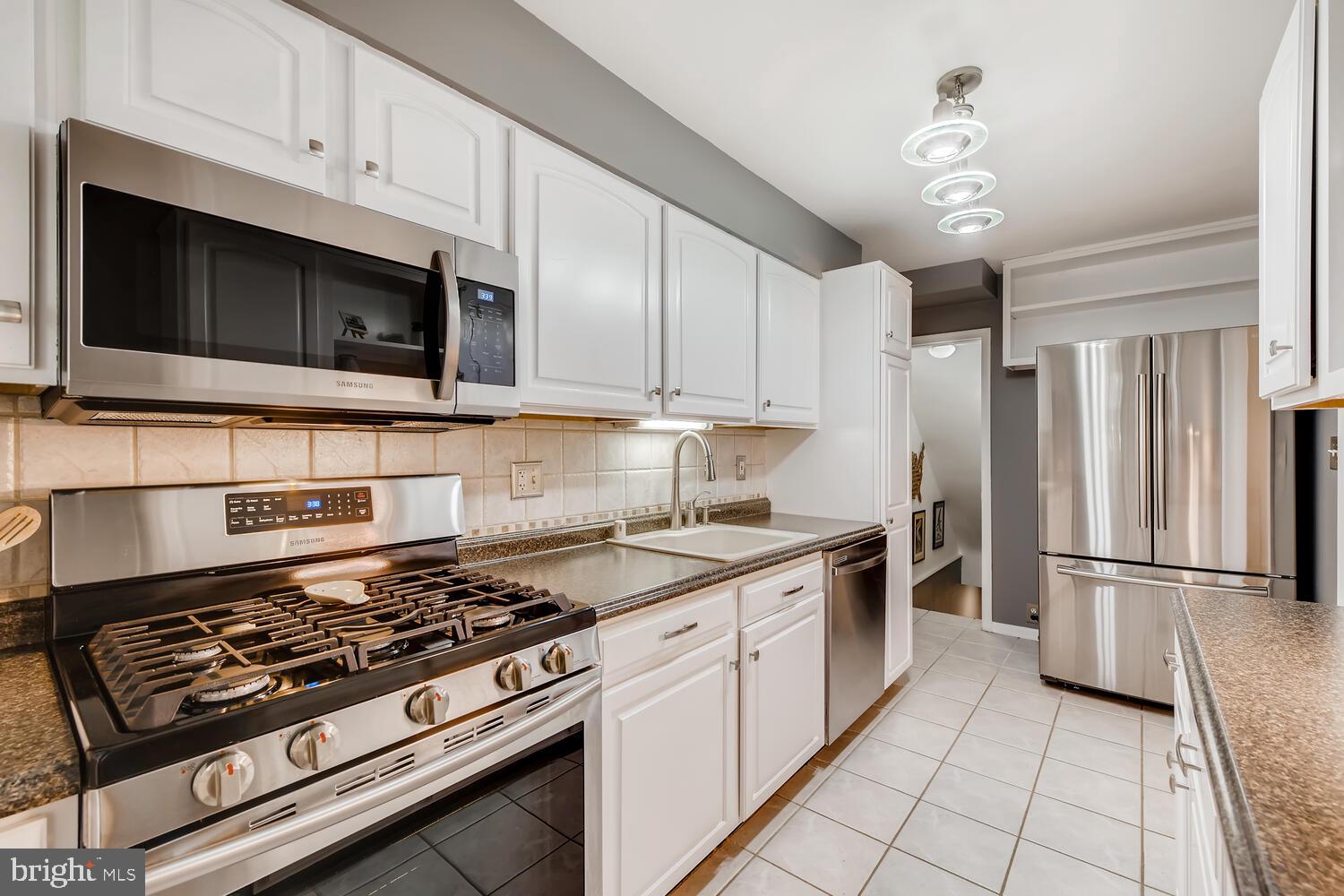 8327 Byington Road Baltimore, MD 21286 - Photo 13 of 37 Gallery Image 13
