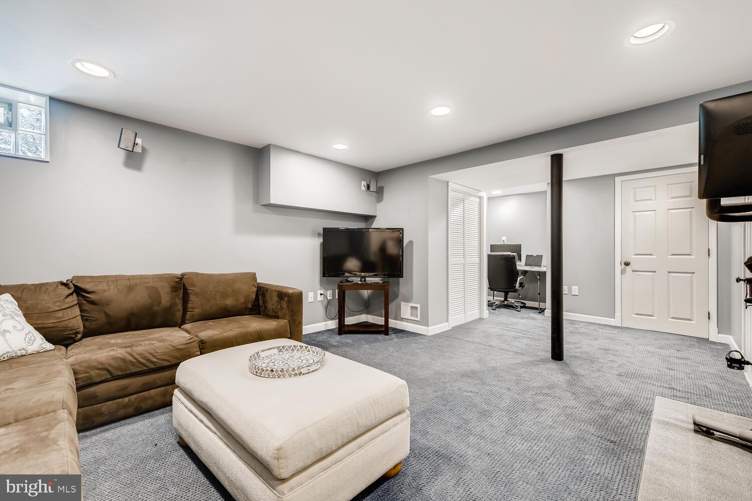 8327 Byington Road Baltimore, MD 21286 - Photo 25 of 37 Gallery Image 25