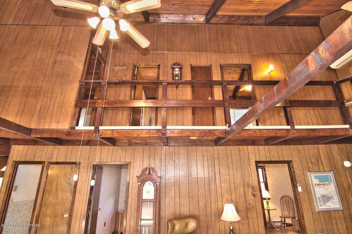 180 Hummingbird Trail Bushkill, PA 18324 - Photo 12 of 85 3rd Floor