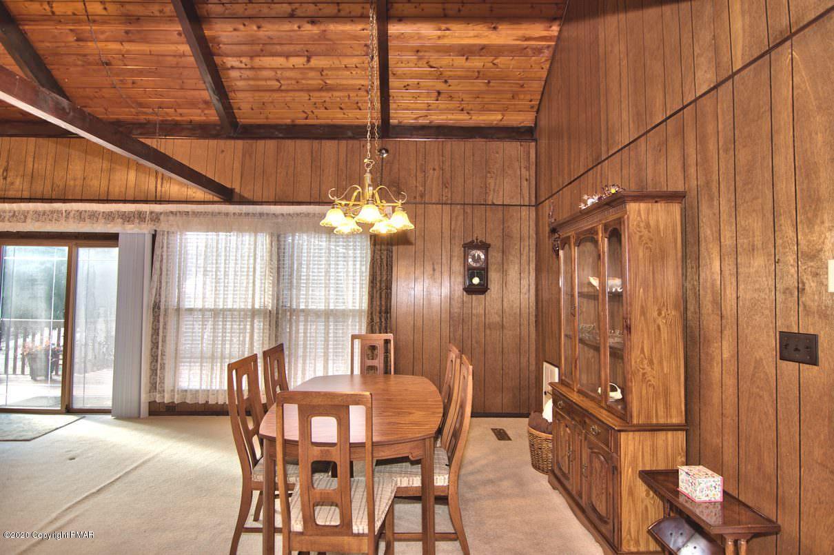 180 Hummingbird Trail Bushkill, PA 18324 - Photo 19 of 85 Dining Area