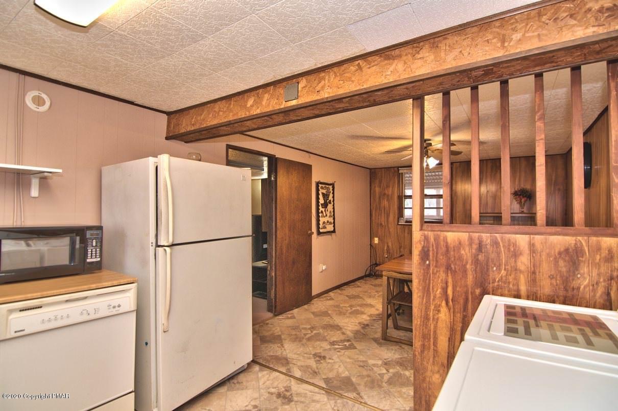 180 Hummingbird Trail Bushkill, PA 18324 - Photo 63 of 85 Lower Level Kitchen