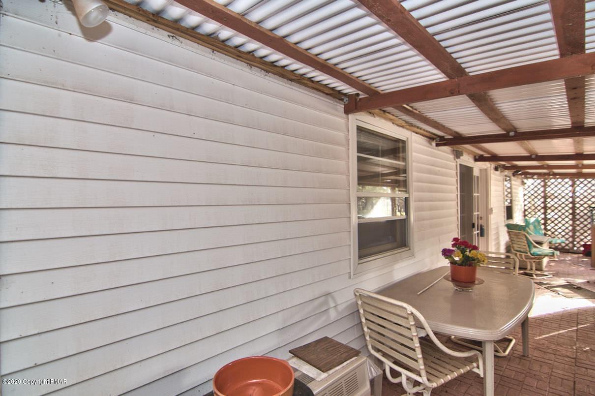 180 Hummingbird Trail Bushkill, PA 18324 - Photo 67 of 85 Patio