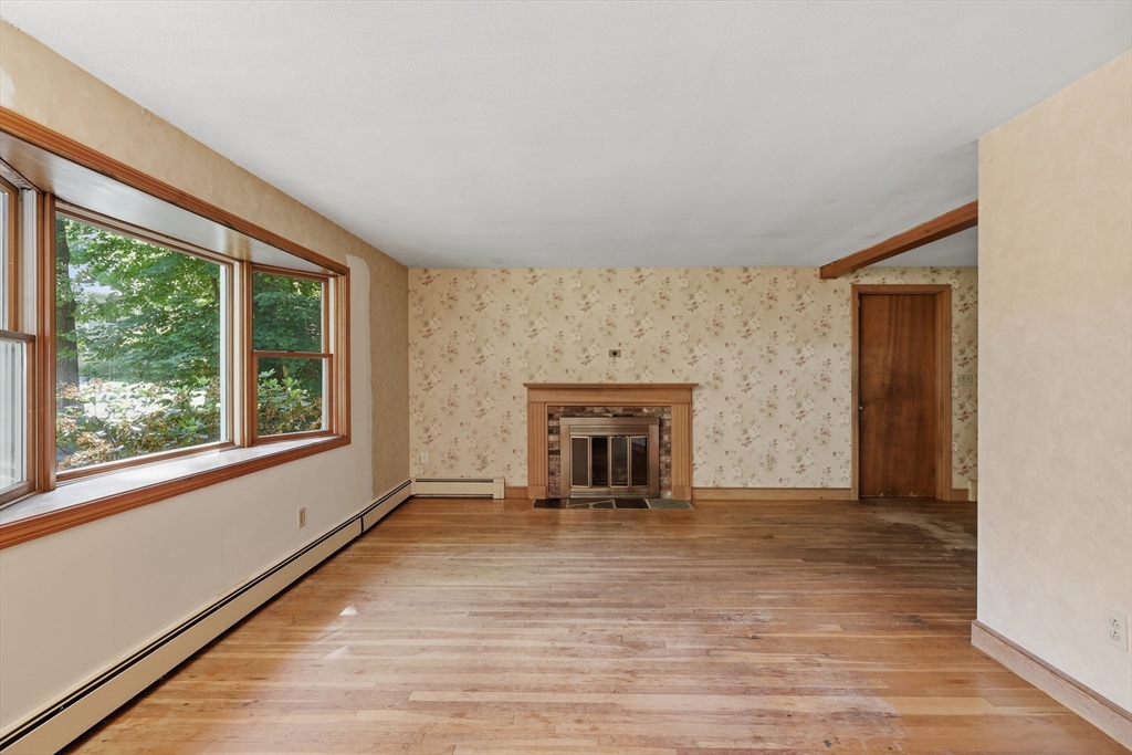 9 Keith Road Wayland, MA 01778 - Photo 3 of 38
