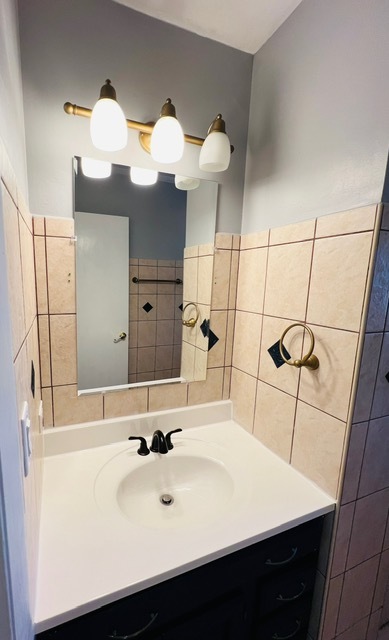 602 North Rumple Lane Addison, IL 60101 - Photo 12 of 24 Gallery Image 12