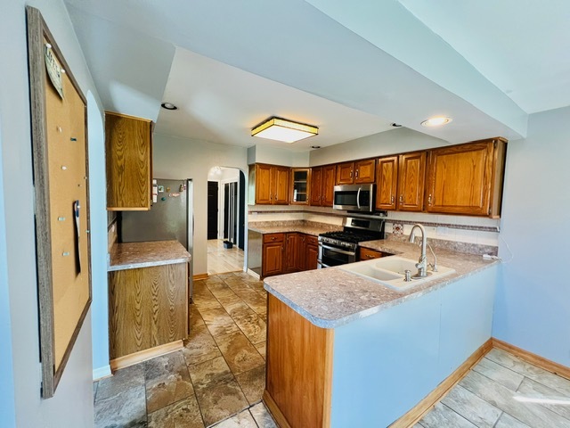 602 North Rumple Lane Addison, IL 60101 - Photo 7 of 24 Gallery Image 7