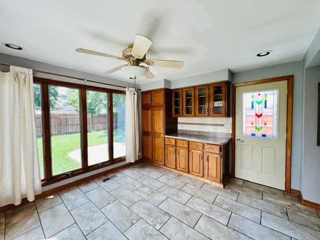 602 North Rumple Lane Addison, IL 60101 - Photo 8 of 24 Gallery Image 8