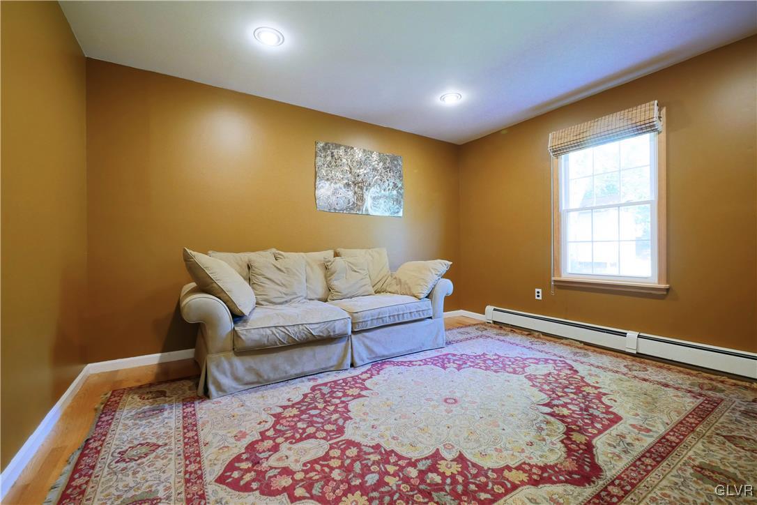 3078 Glendon Road Bethlehem, PA 18017 - Photo 18 of 34 Gallery Image 18
