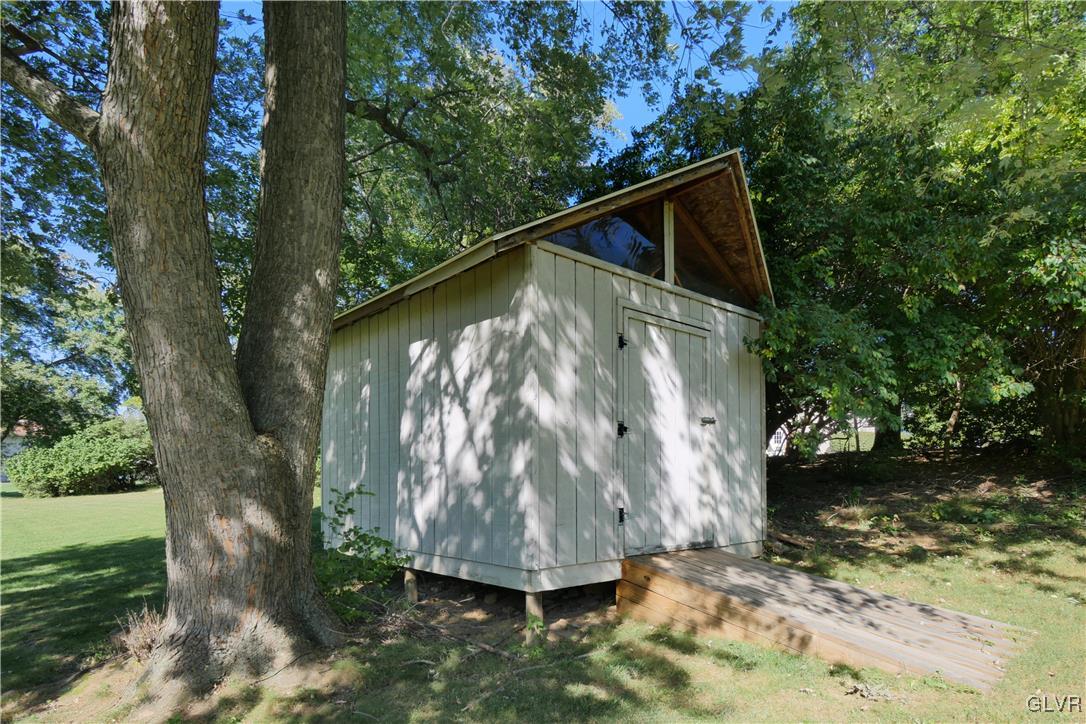 3078 Glendon Road Bethlehem, PA 18017 - Photo 32 of 34 Gallery Image 32