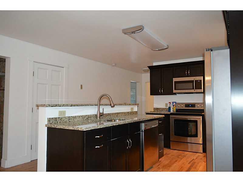96 Cove Road Winterport, ME 04496 - Photo 9 of 34 Kitchen.
