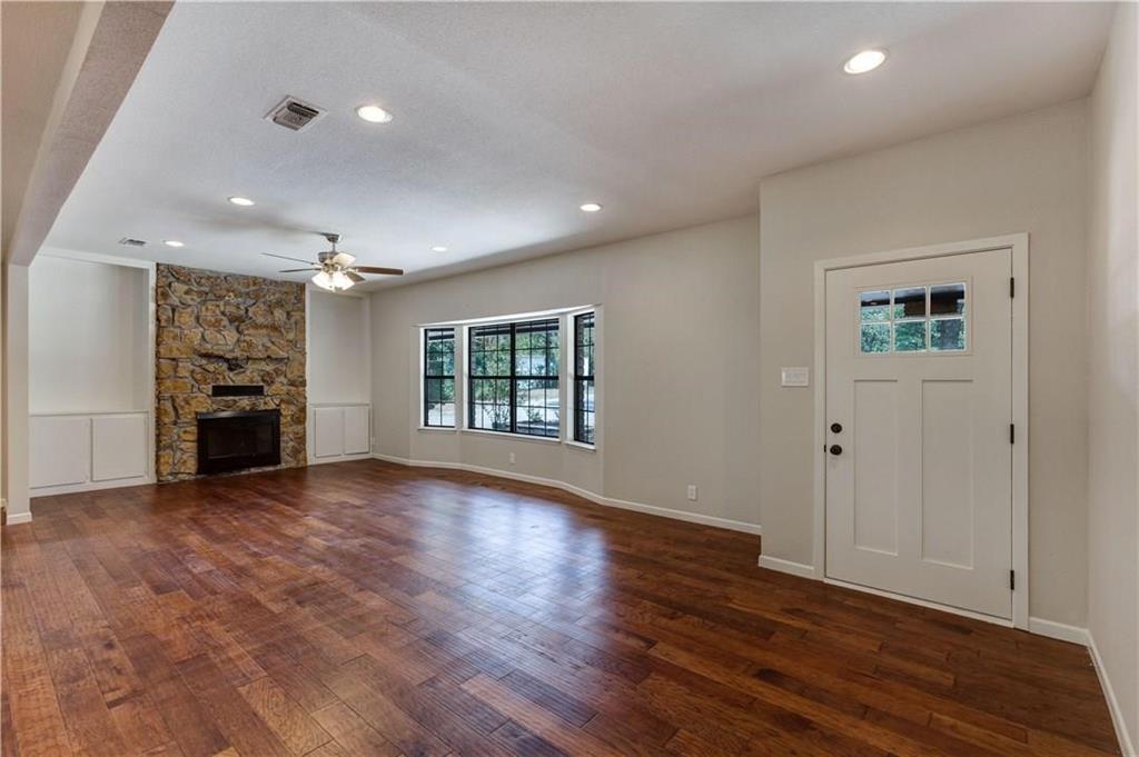 524 Sanders Road Weatherford, TX 76087 - Photo 3 of 25 Gallery Image 3