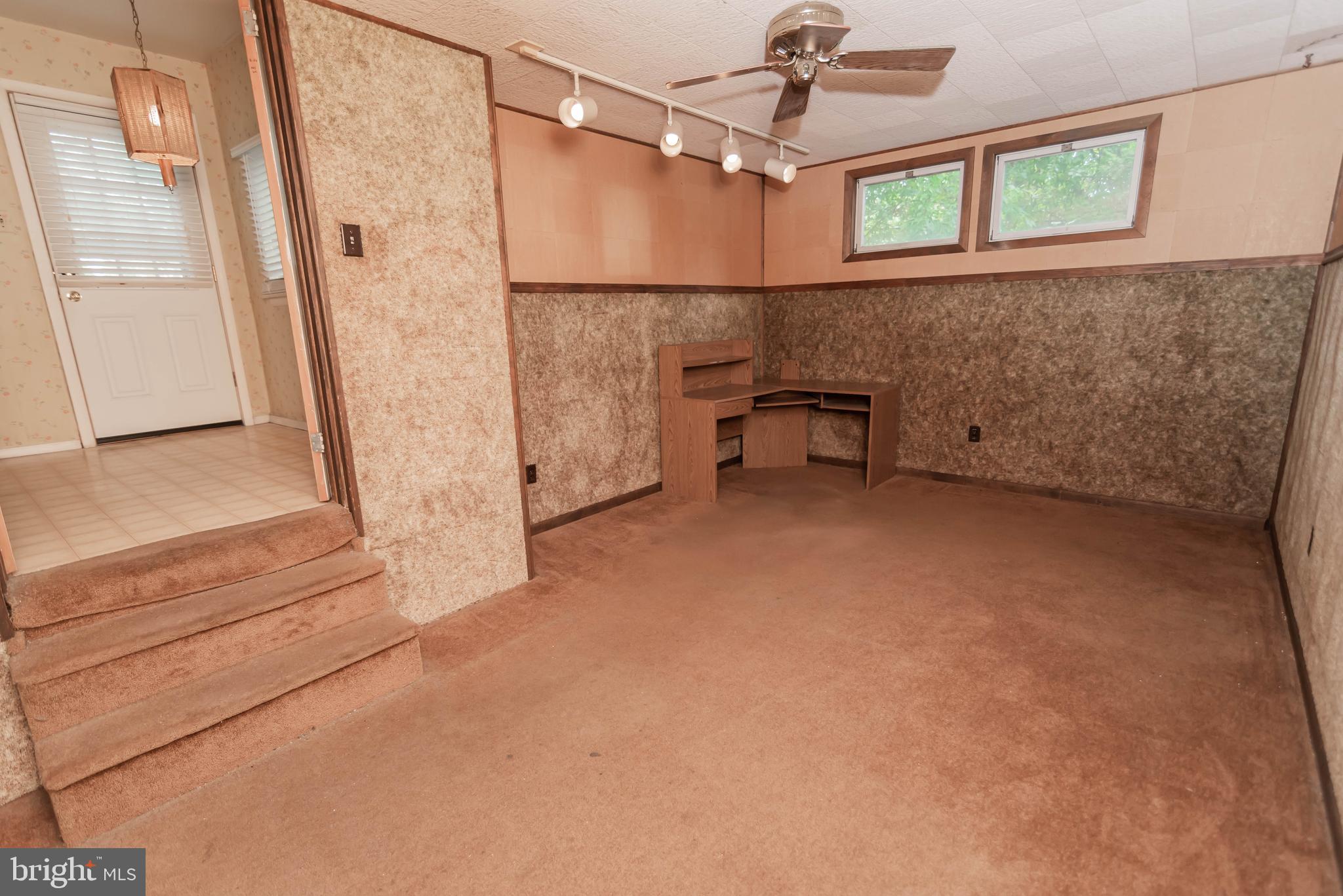 1118 Norwalk Road Philadelphia, PA 19115 - Photo 15 of 36