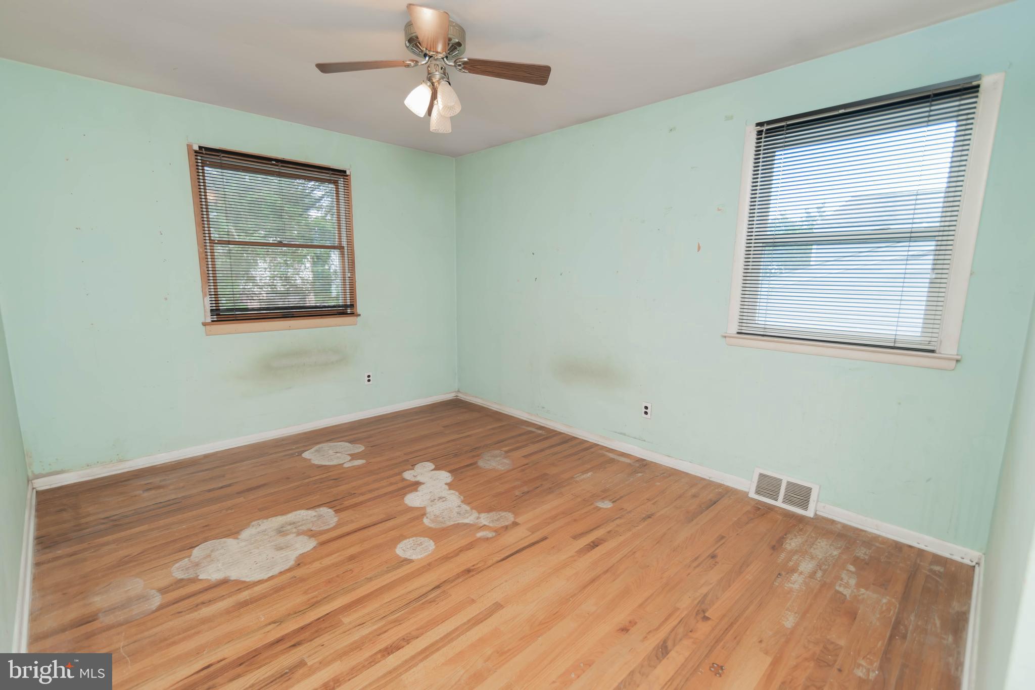 1118 Norwalk Road Philadelphia, PA 19115 - Photo 25 of 36