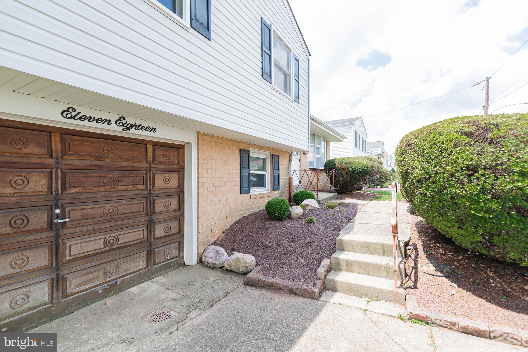1118 Norwalk Road Philadelphia, PA 19115 - Photo 4 of 36