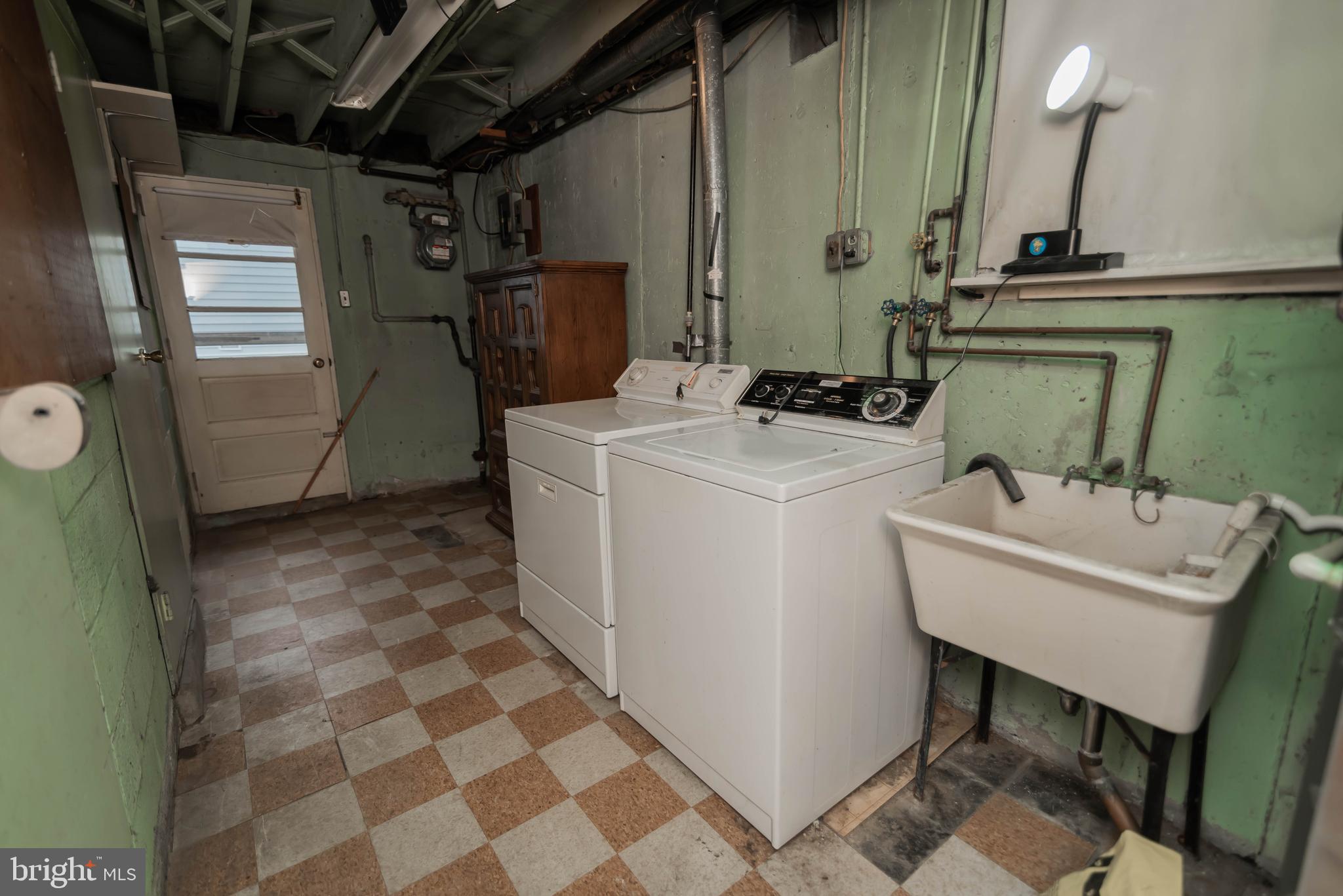1118 Norwalk Road Philadelphia, PA 19115 - Photo 32 of 36