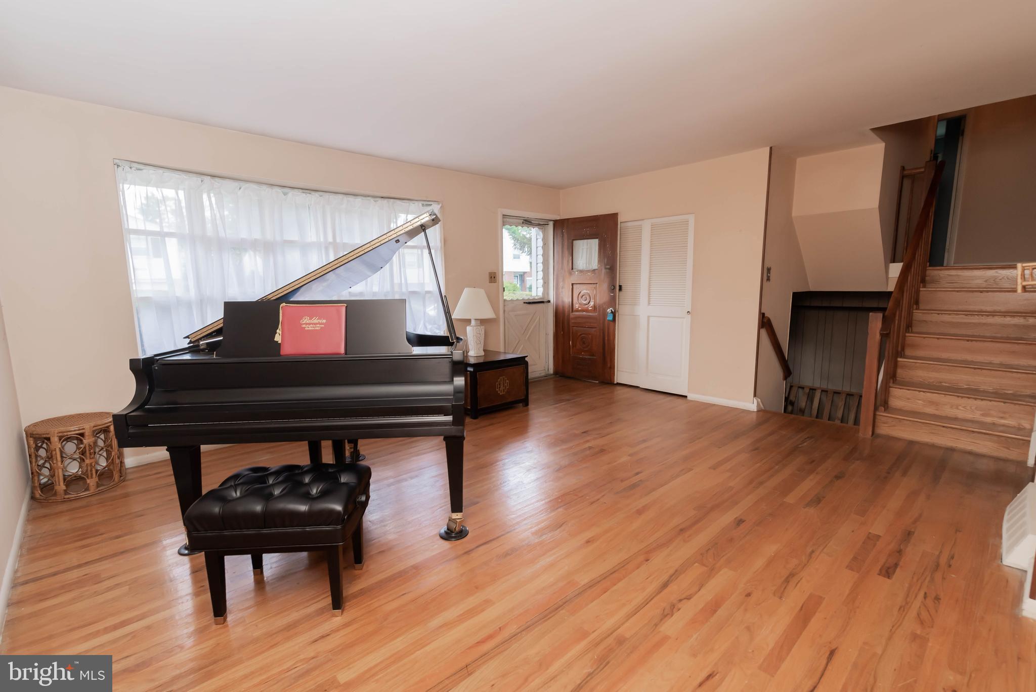 1118 Norwalk Road Philadelphia, PA 19115 - Photo 7 of 36