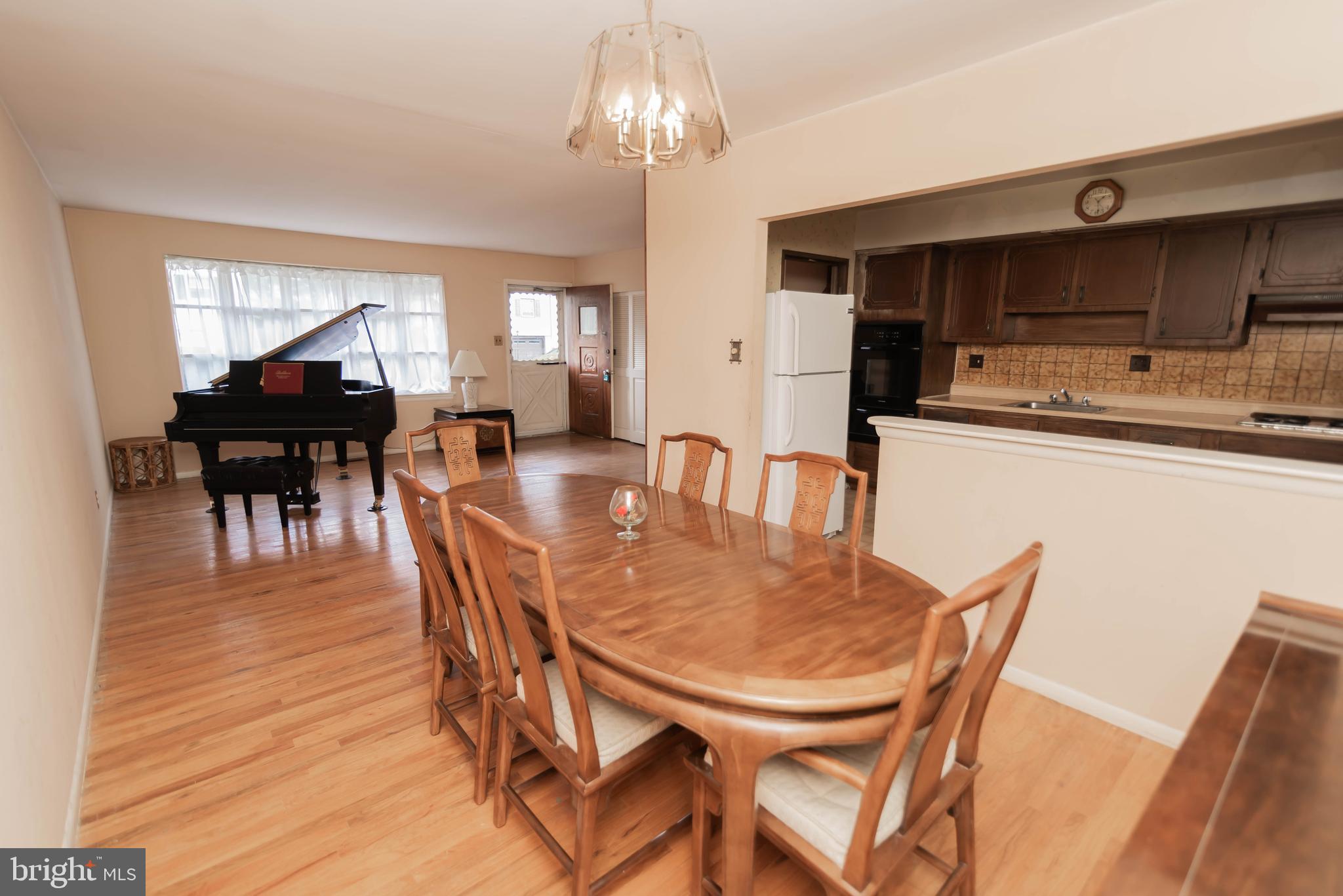 1118 Norwalk Road Philadelphia, PA 19115 - Photo 9 of 36