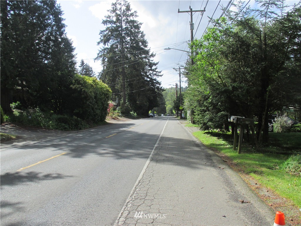 9749 Sand Point Way Northeast Seattle, WA 98115 - Photo 15 of 19 Gallery Image 15