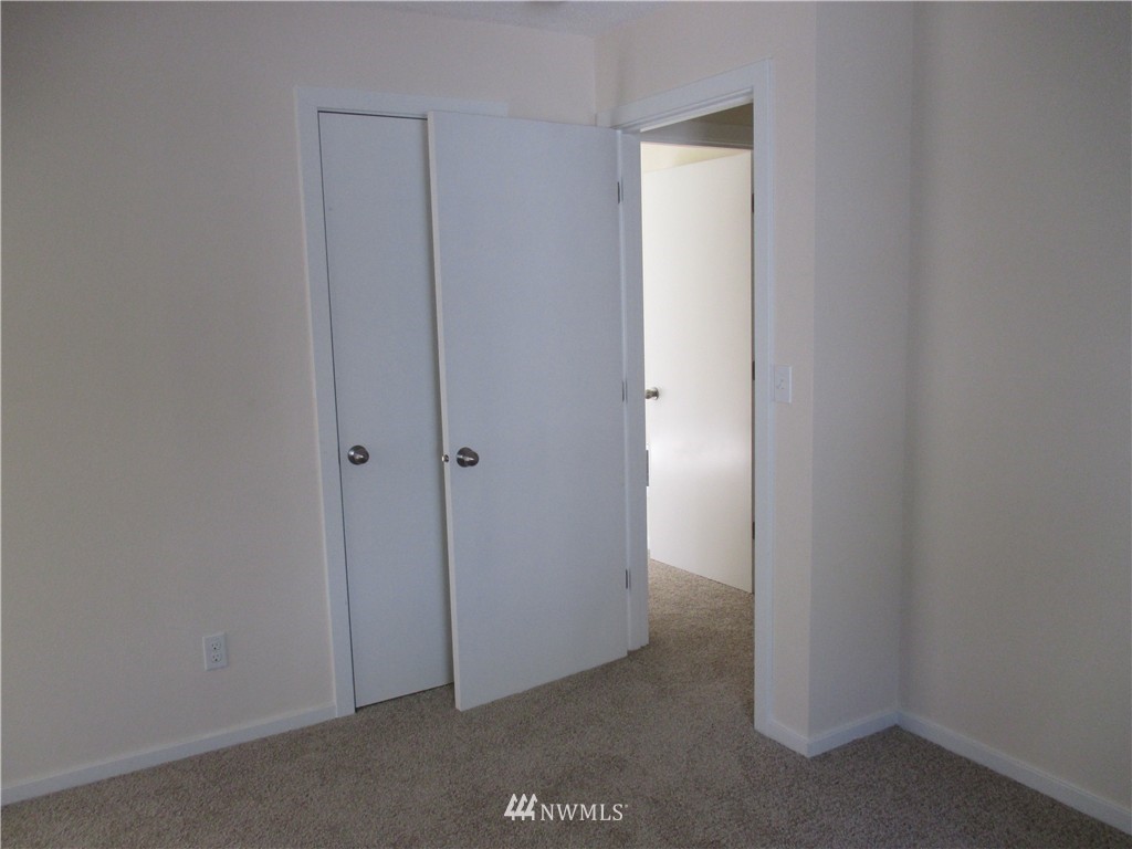 9749 Sand Point Way Northeast Seattle, WA 98115 - Photo 10 of 19 Gallery Image 10