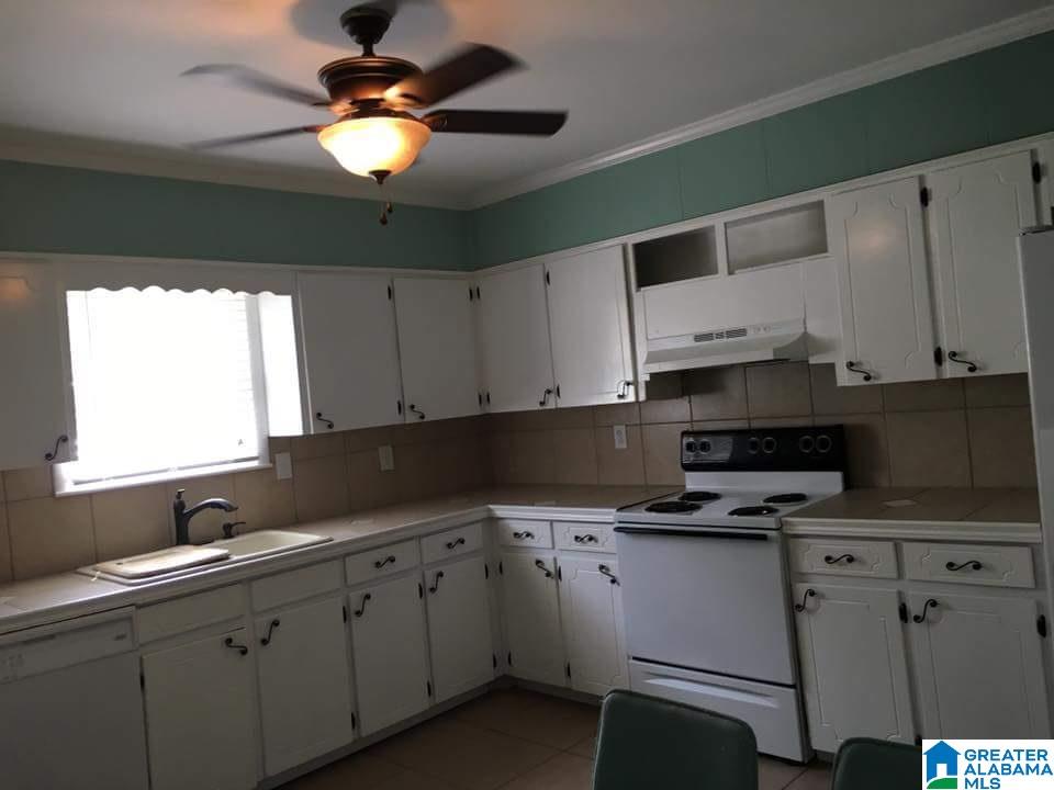 7334 Franklin Drive Bessemer, AL 35023 - Photo 10 of 37