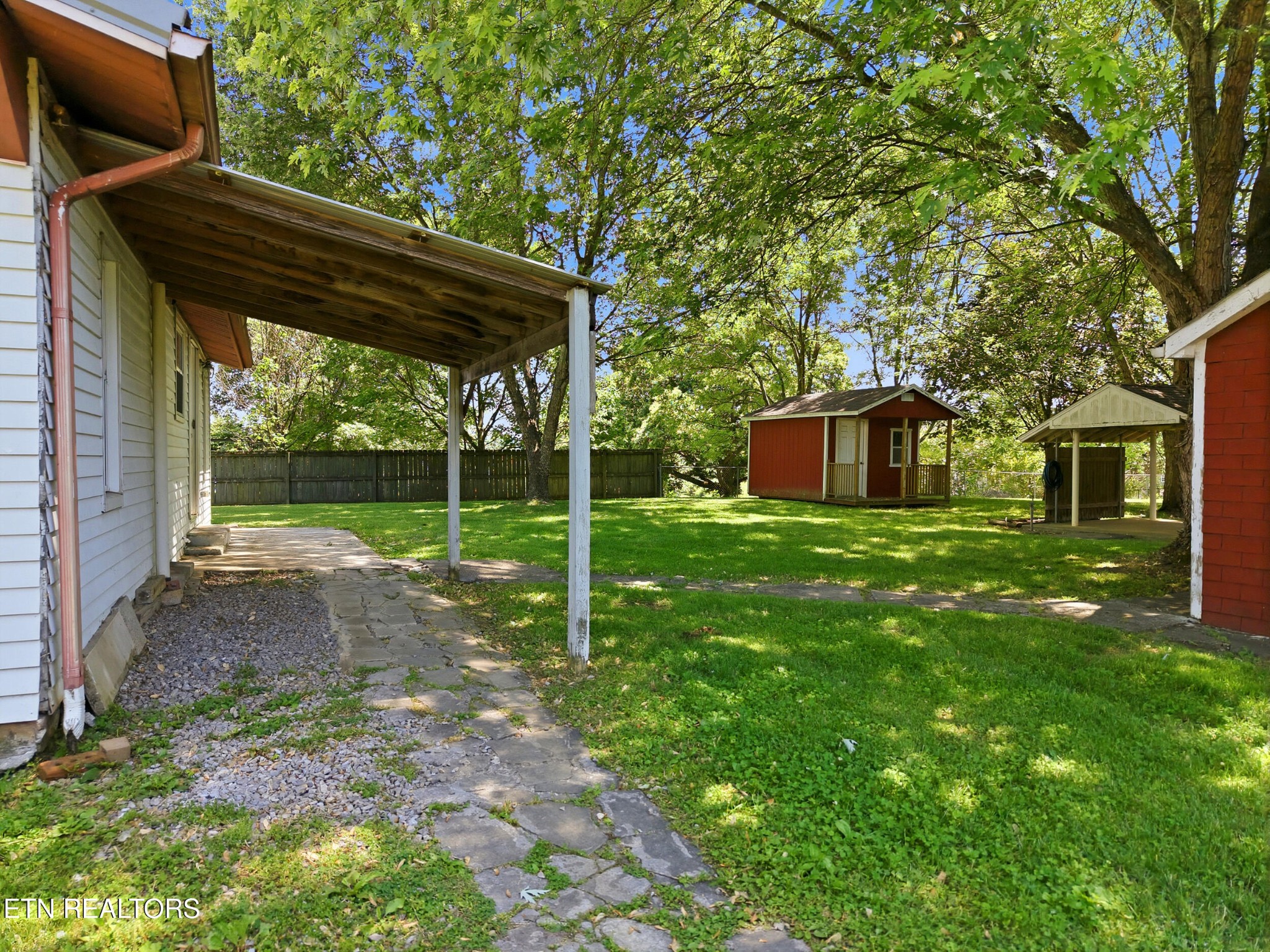 7805 Heiskell Road Powell, TN 37849 - Photo 30 of 45 Gallery Image 30