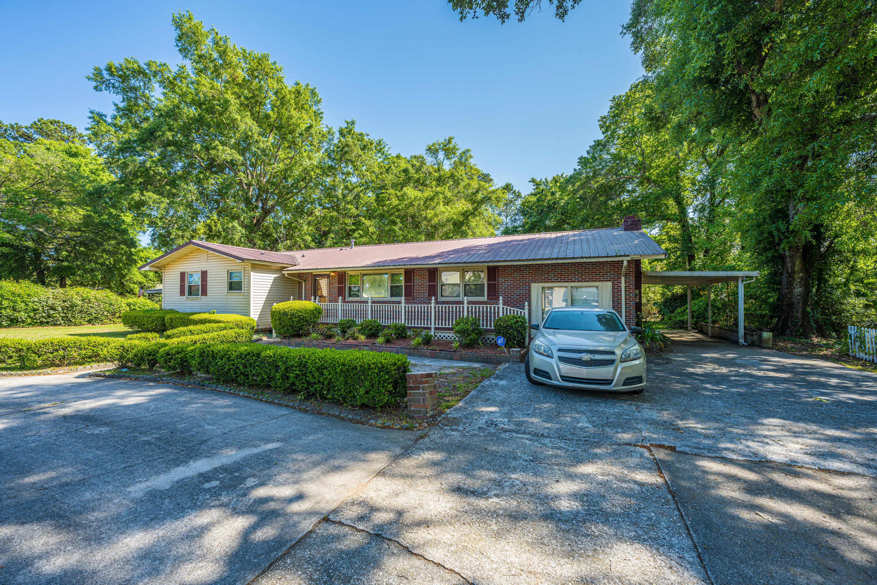 1515 Camp Road James Island, SC 29412 - Photo 3 of 38 1515CampRd04