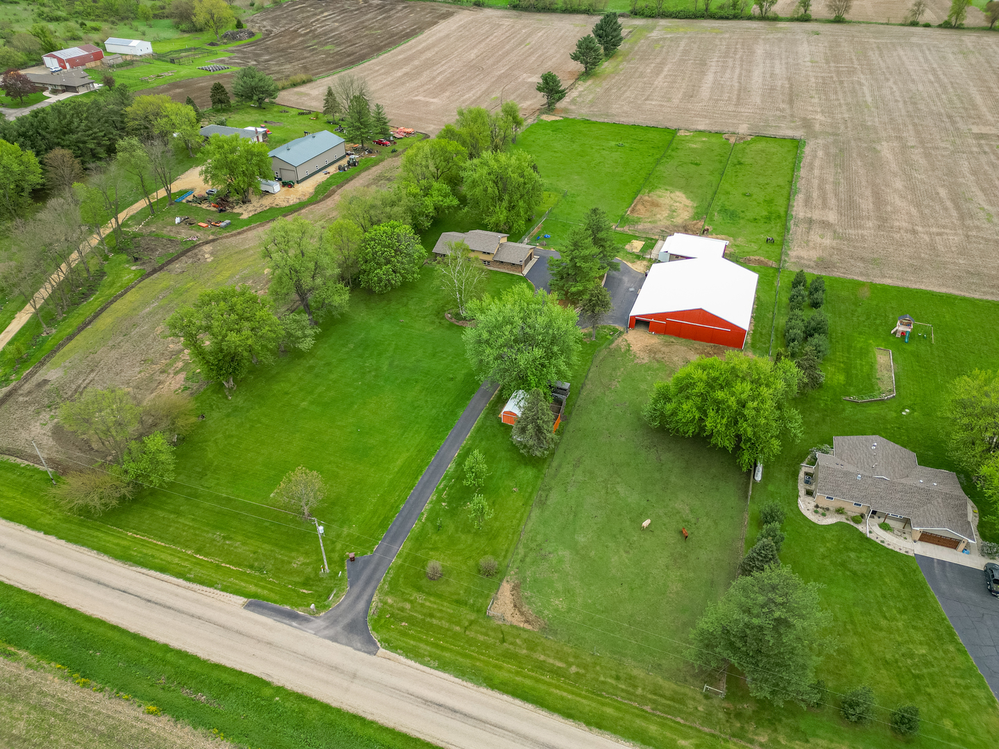 10160 Cemetery Road Pecatonica, IL 61063 - Photo 8 of 55 Gallery Image 8