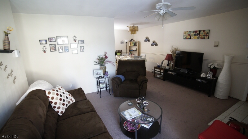 108 Federal Hill Road, Unit 108 Pompton Lakes, NJ 07442 - Photo 2 of 10